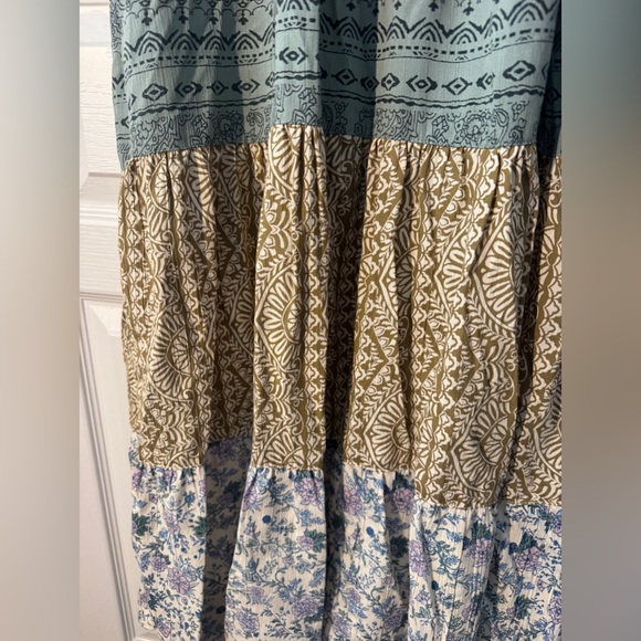 Angie Deep V Lace Trim Halter Maxi Dress Size L- new without tags - Picture 5 of 10